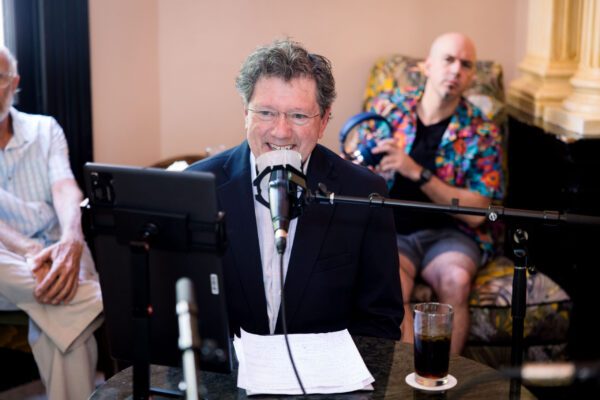 Peter Ricchiuti hosts Out to Lunch at Columns in Uptown New Orleans. Blake Langlinais engineers the recording.